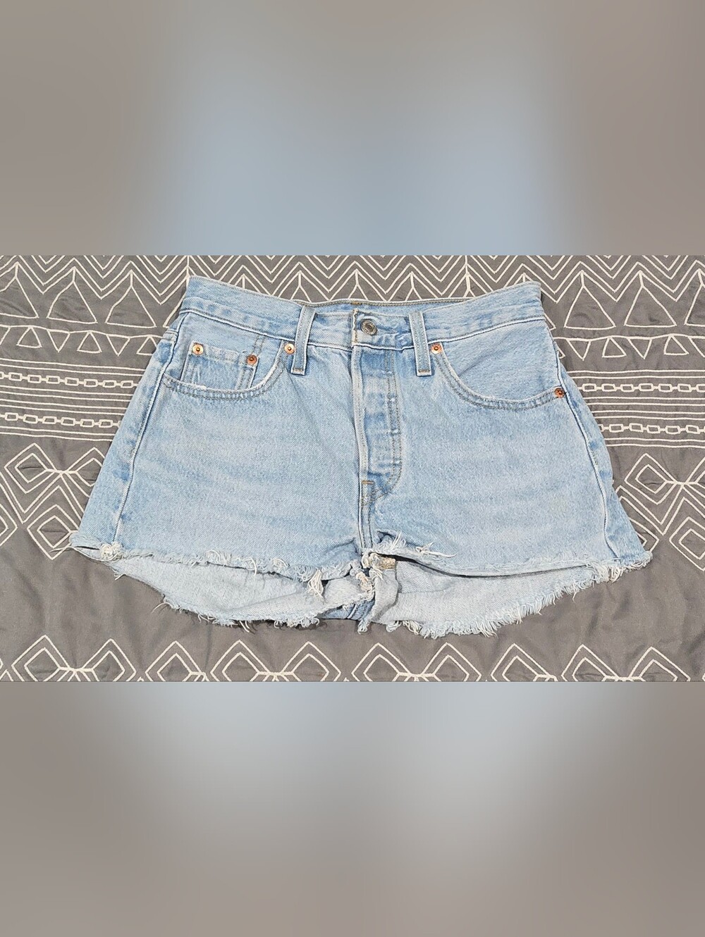 Levis 501 High Waisted Cutoff Shorts Size 25